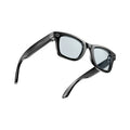Schwarze Norwiss Smart Glasses auf weißem Hintergrund